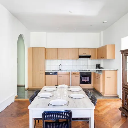 Spacieux , Maison De Maitre, Parking Gratuit, Centre Апартаменты *