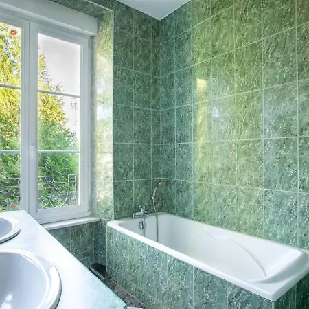 Апартаменты Spacieux , Maison De Maitre, Parking Gratuit, Centre *